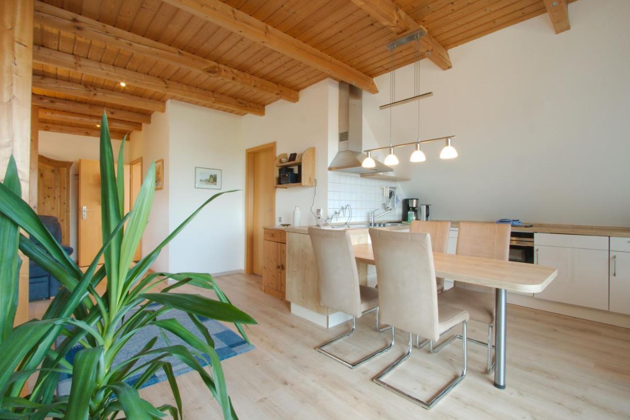 Zwei Ferienwohnungen Ankerpatz 70 Qm Mit Loggia & Puppenstube 50 Qm Mit Gartenterrasse In Hagenburg Naehe Steinhuder Meer Luaran gambar